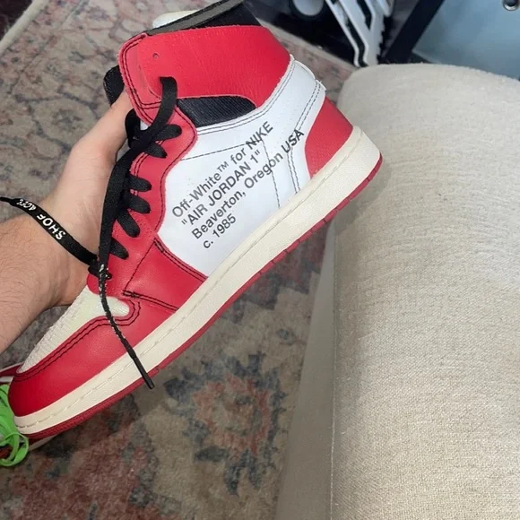 ❗️OFF WHITE JORDAN 1❗️ - Picture 8 of 16